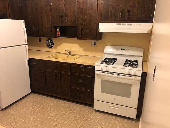 3rd image of 5620 Marathon Pkwy APT 1D