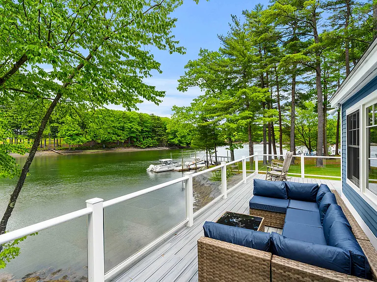 6 Sagamore Grv — Photo 34