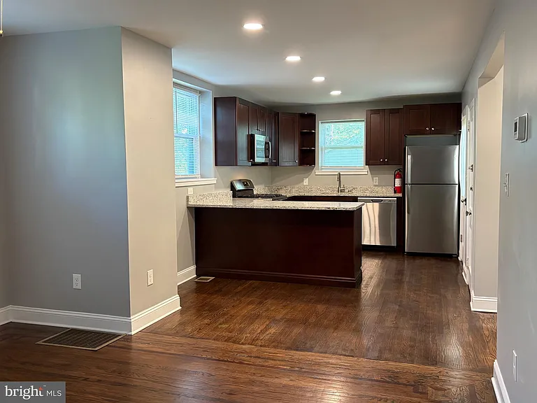 512 Jessamine Ave #1 — Photo 6