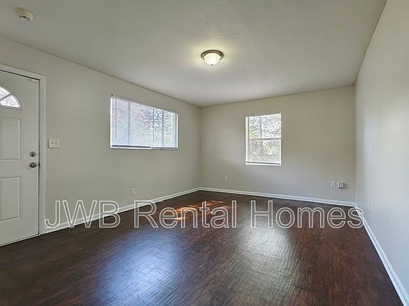 4th image of 6812 Jack Horner Ln