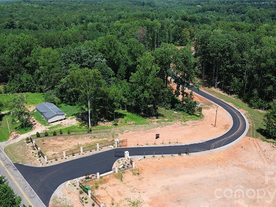 1st image of 228 Fern Hill Rd