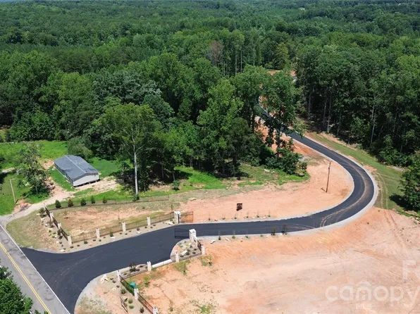 228 Fern Hill Rd, Troutman, NC 28166