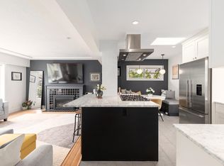 513 Garrett St, New Westminster, BC V3L 3S5
