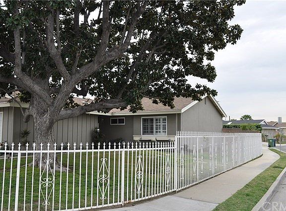 3rd image of 10302 Aldrich St