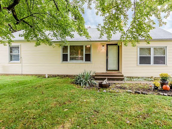 2nd image of 104 Miller Ave