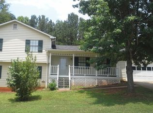 1462 Sir Knights Way, Lawrenceville, GA 30045