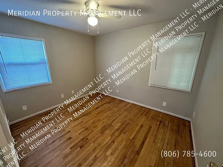 3704 25th St — Photo 7