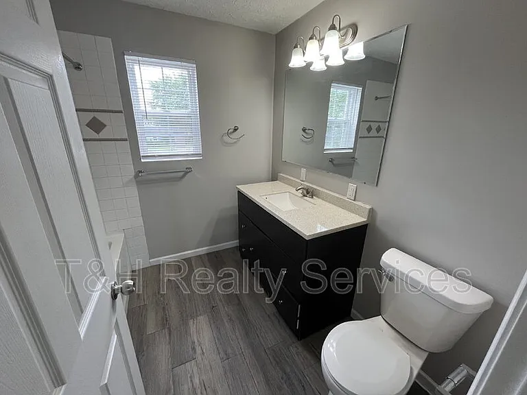 3008 N Pauline Ave — Photo 18
