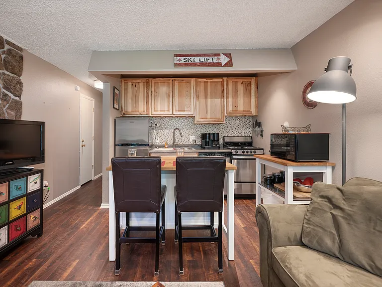 247 Hi Country Dr #11-3 — Photo 10