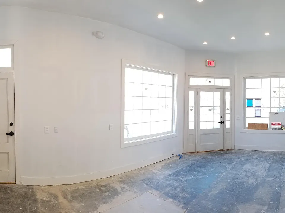 Building Photo 4