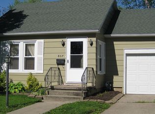 807 Monroe Ave, Moberly, MO 65270