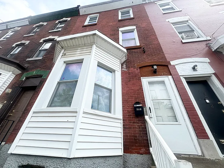 3510 Wallace St — Photo 4