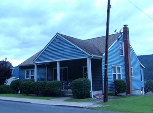 256 Clinton Ave, Renovo, PA 17764