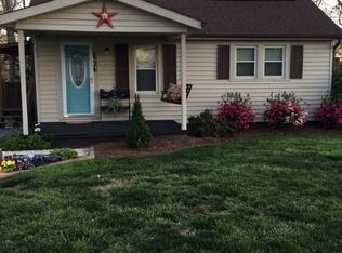 121 Mantle Ave, Mount Airy, NC 27030