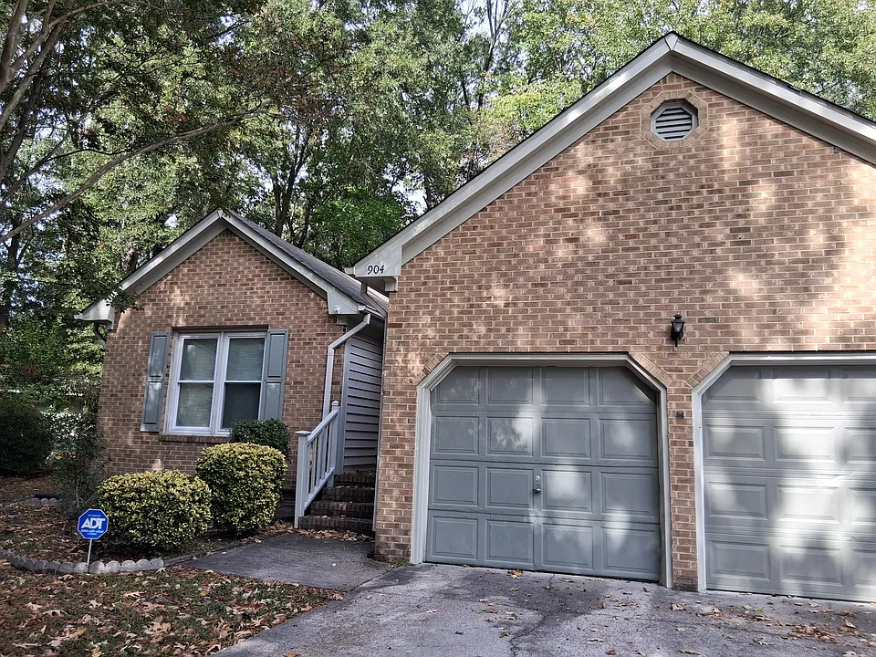 904 Thatcher Way