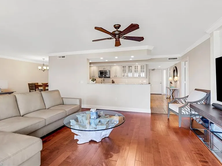 10851 Gulf Shore Dr #502 — Photo 15