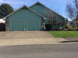 3107 Powder River Dr, Eugene, OR 97408