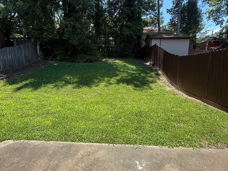 2560 Picardy Cir N — Photo 18