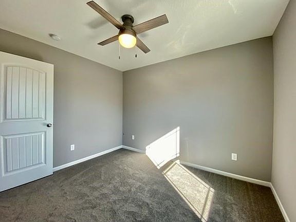 3rd image of 465 Lilly Ln