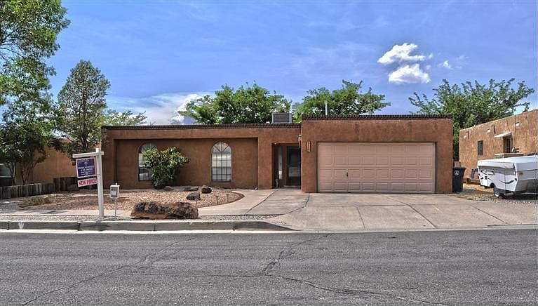 1st image of 1117 Monte Largo Dr NE