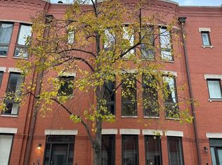 442 N Canal St, Chicago, IL 60654