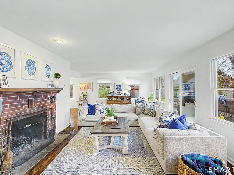 14 Shore Rd — Photo 14