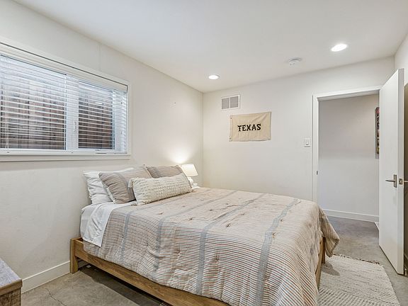 5th image of 4976 Flitwick Ct