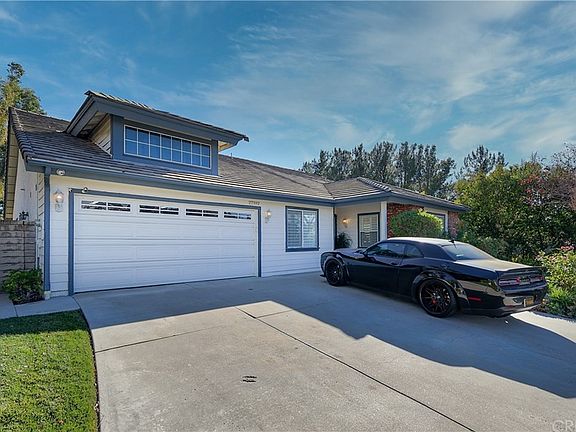 2nd image of 27102 Colebrook Pl