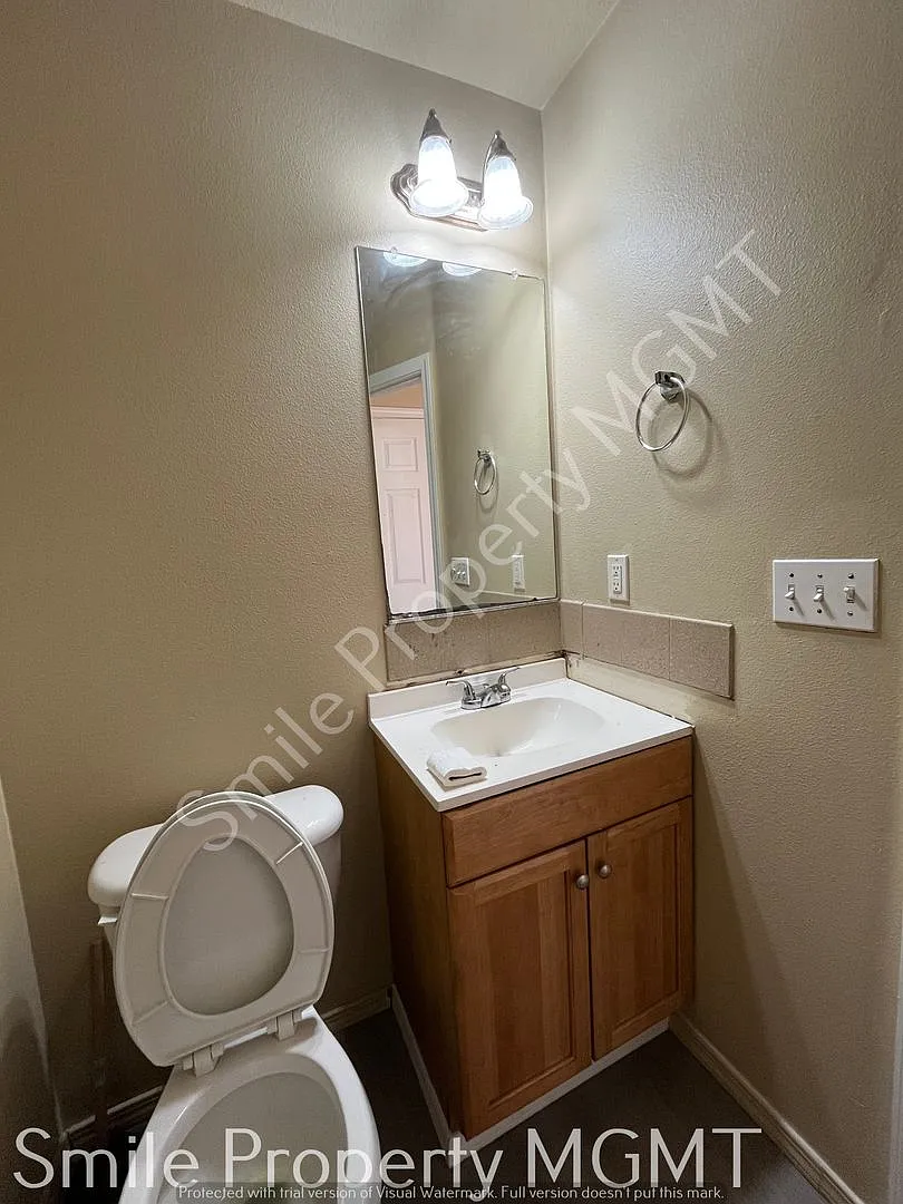 Condo — Photo 4