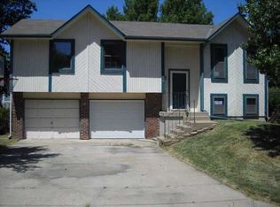 15110 S Blackfoot Dr, Olathe, KS 66062