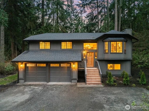 15817 SE Newport (private drive) Way, Bellevue, WA 98006