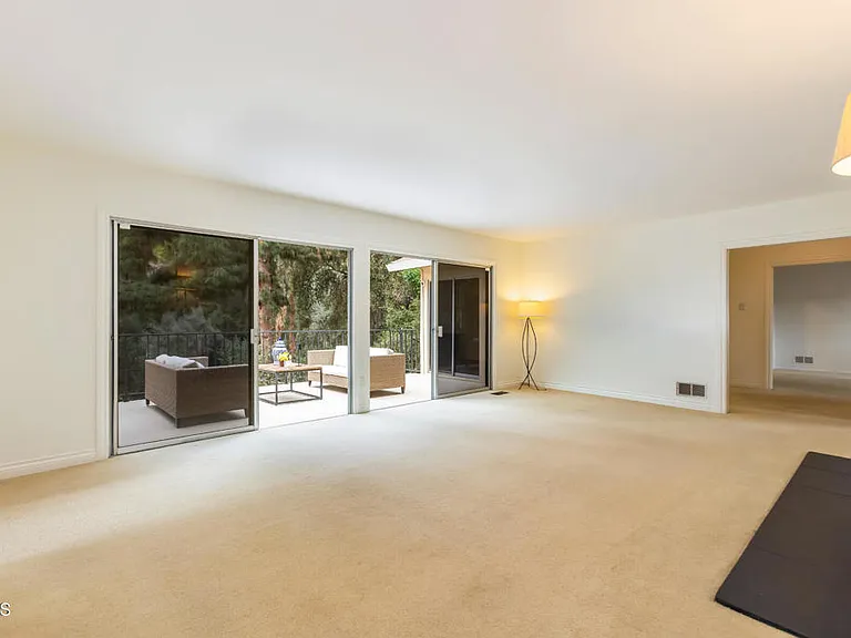 5209 Alta Canyada Rd — Photo 9