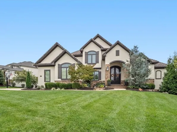 11519 W 164th Ter, Overland Park, KS 66221