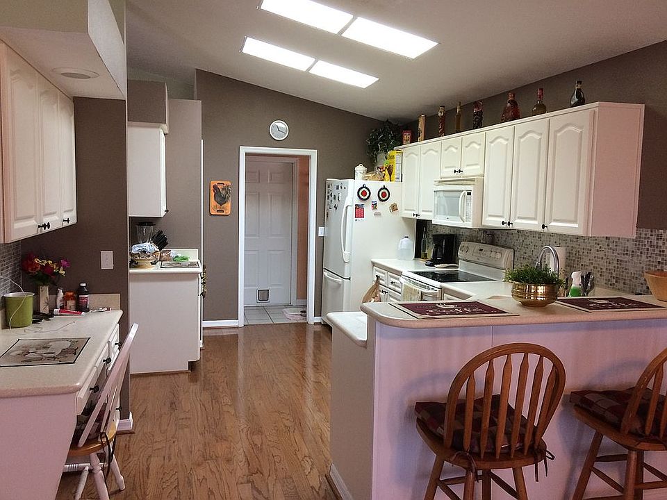 1st image of 13549 Knotty Ln
