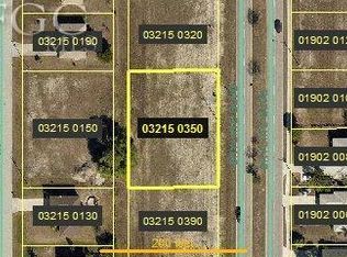 2946 Skyline Blvd, Cape Coral, FL 33914