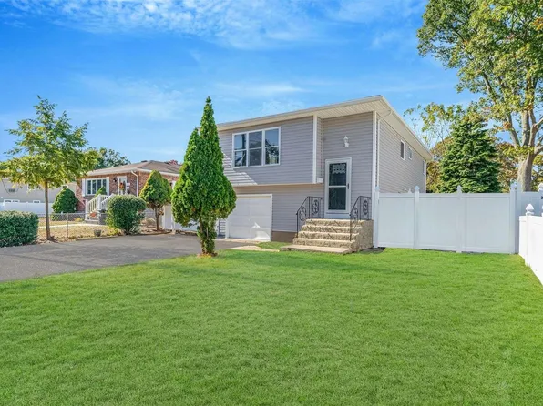 1346 Pine Acres Boulevard, Bay Shore, NY 11706