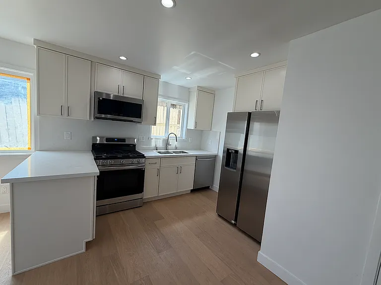 2526 E Alcazar St #A — Photo 2