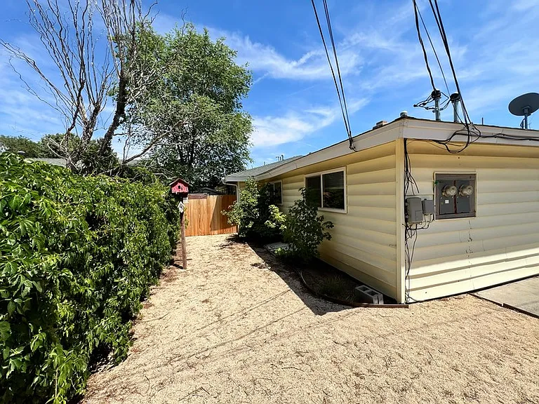 900 Tyler Way #900 — Photo 12