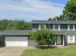 215 Bellerive Rd, Springfield, IL 62704