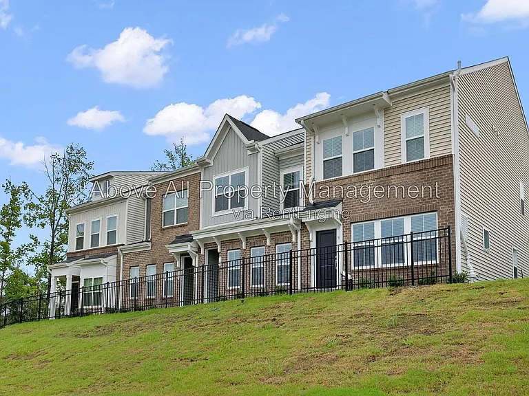 141 Blue Melody Ave — Photo 2