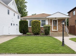 75 Archwood Ave, Staten Island, NY 10312