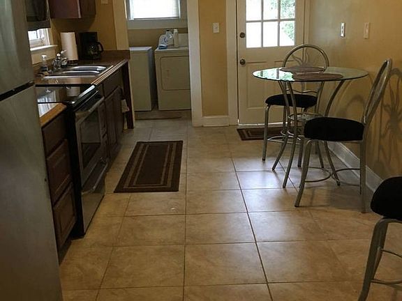 5th image of 727 Virginia Ave #1