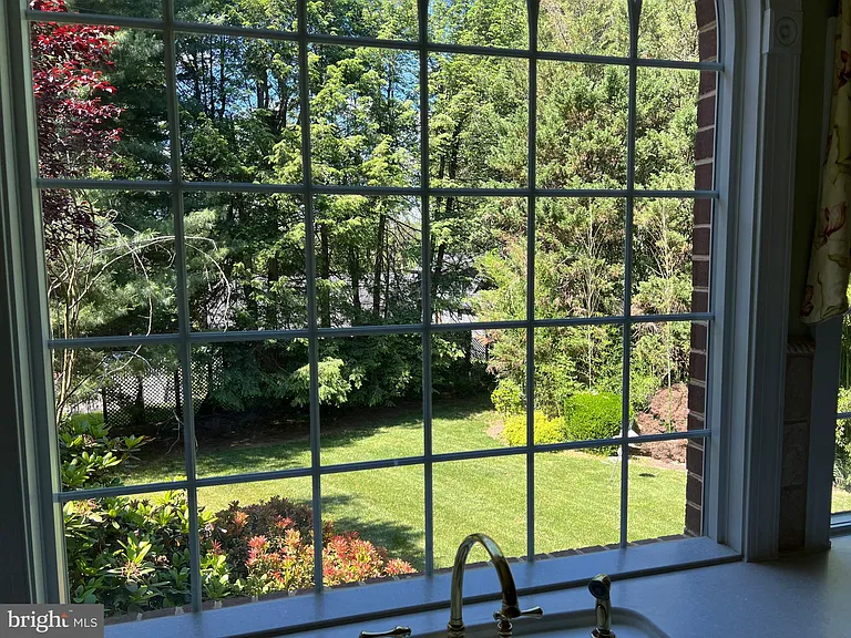 10220 Cedar Pond Dr — Photo 15