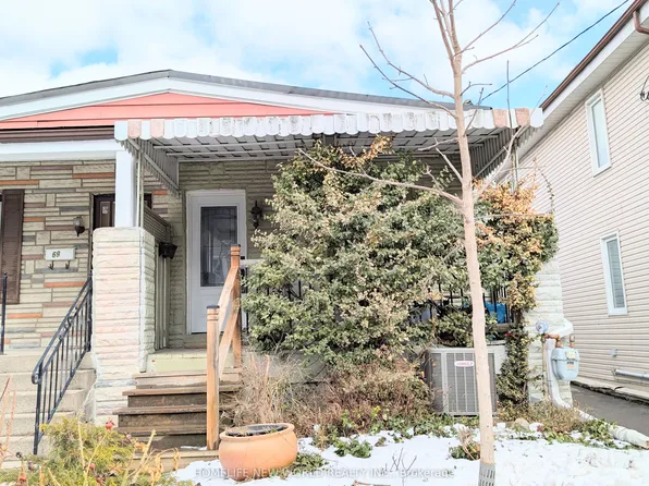 67 Condor Ave, Toronto, ON M4J 3M7