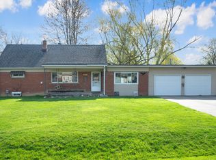1152 Hira St, Waterford, MI