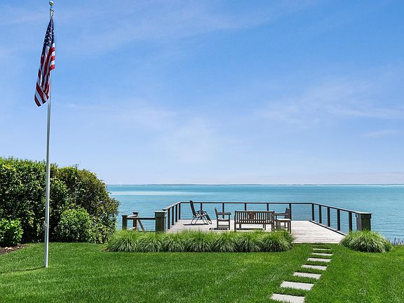2nd image of 7080 Peconic Bay Blvd