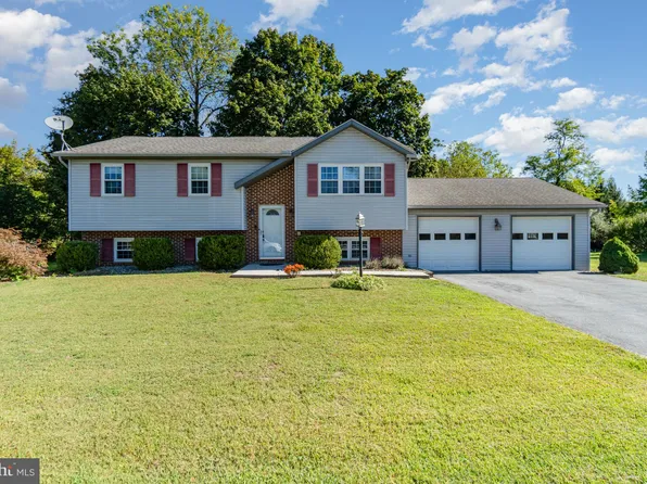 46 Wooded Run Dr, Dillsburg, PA 17019