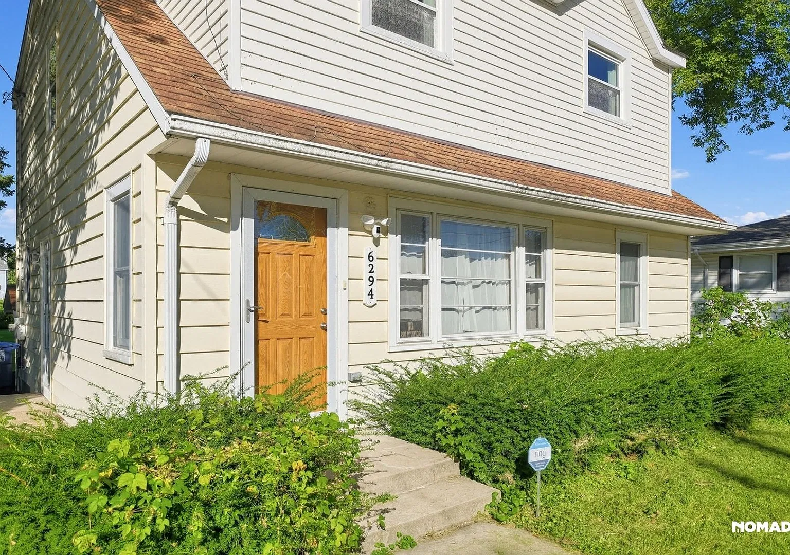 Charming 3BR House in Downers Grove — Photo 1