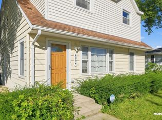 6294 Woodward Ave, Downers Grove, IL 60516