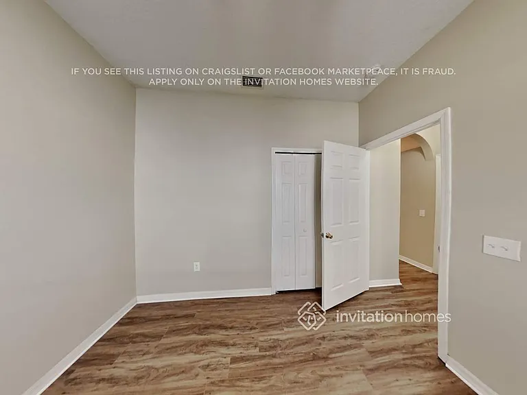 4805 Windingbrook Trl — Photo 10